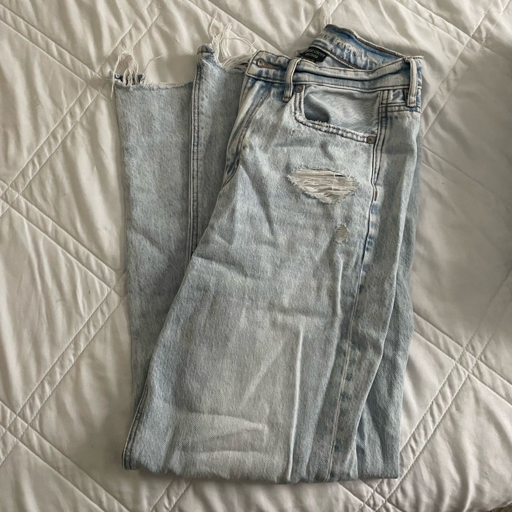 American Eagle Light Blue Straight Leg Jeans